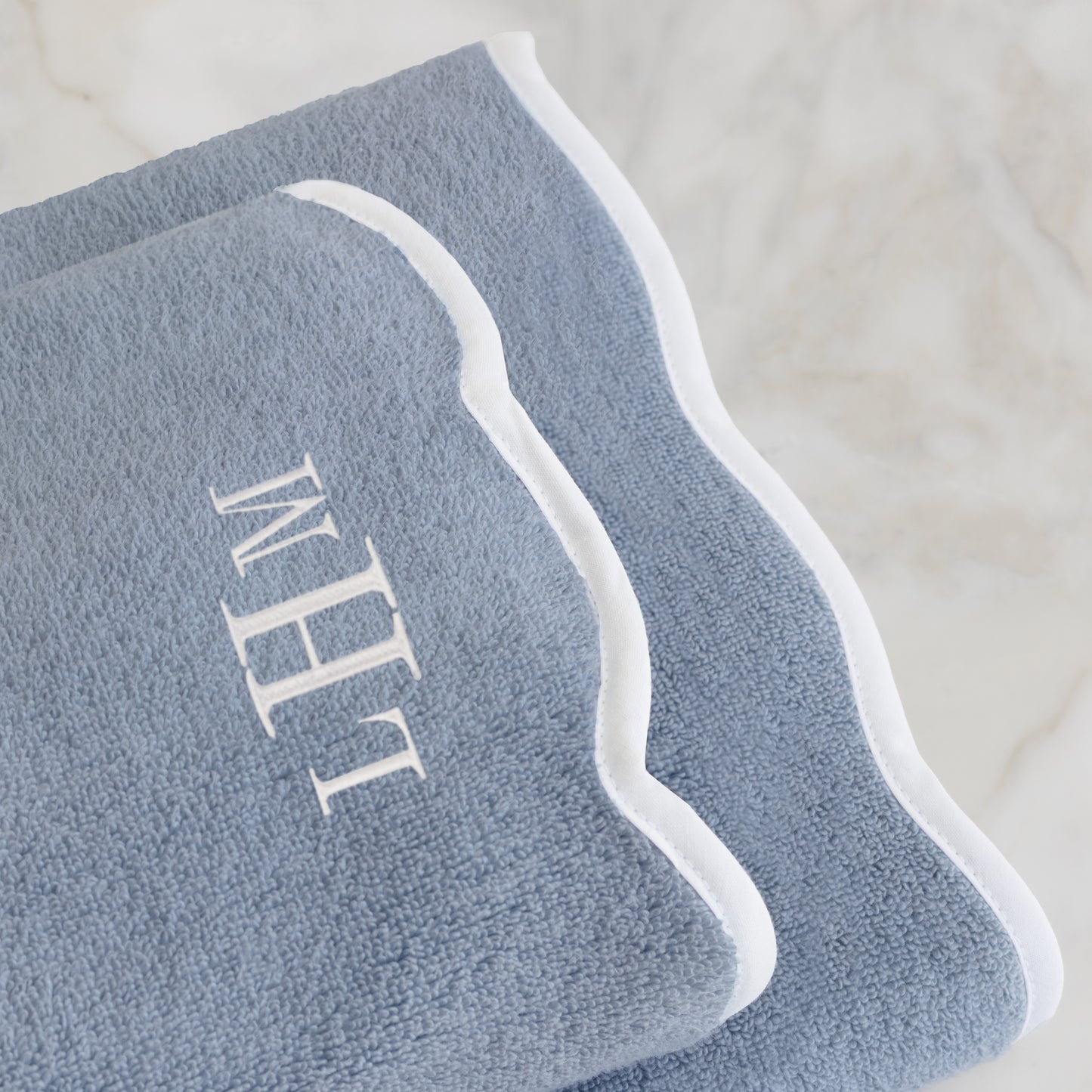 White Scalloped Plush Vista Blue Towel Spa Bundle (2 Wash + 2 Hand + 4 Bath Towels)