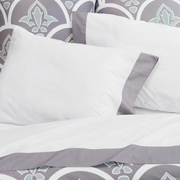 The English Grey Border Sheet Set