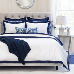 The Linden Navy Blue Border
