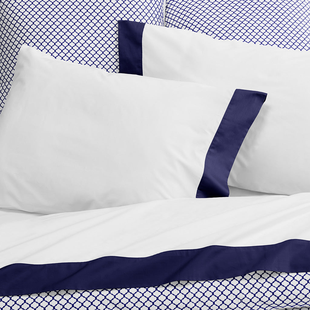 The Navy Blue Border Sheet Set