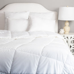 The Luxe Down Alternative Comforter
